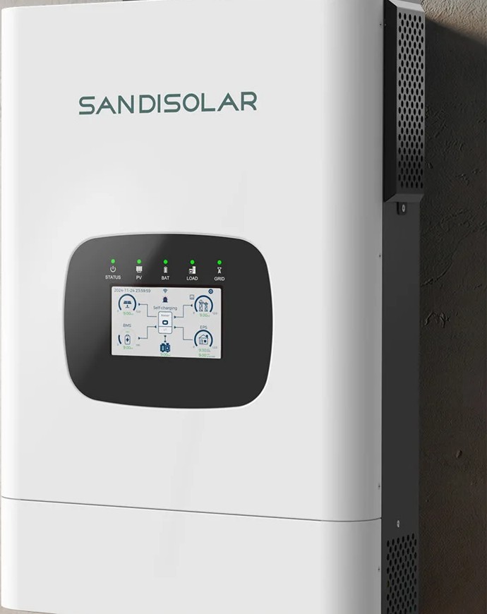 Гібридний інвертор Sandisolar SD-PRO-EU 6.5K на стіні технічного приміщення