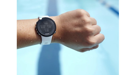 Garmin для плавання: SWOLF, CSS та повний аналіз техніки у воді