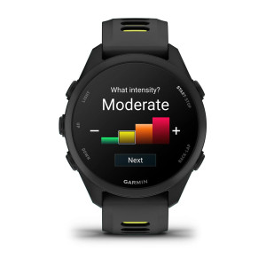 Смарт-годинник Garmin Forerunner 170 з чорно-жовтим силіконовим ремінцем