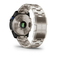 Спортивные часы Garmin D2 Mach 1 Aviator с вентилируемым титановым ремешков