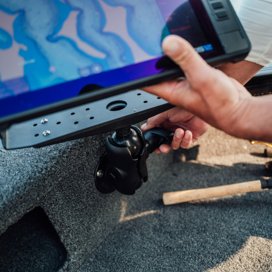 Крепление RAM Mounts Large Marine Electronics Mount - D Size Short RAM-D-111U-C