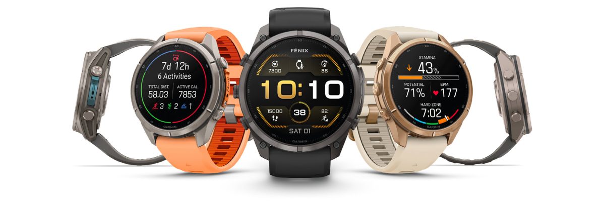 Три версії Garmin fēnix 9 з ремінцями різних кольорів — помаранчевим, чорним і бежевим